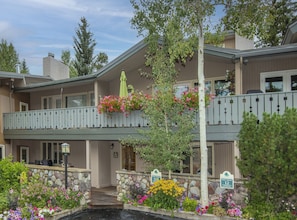 Condo, 2 Bedrooms | Exterior