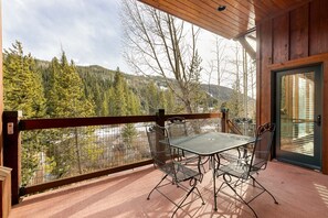 Apartment, 3 Schlafzimmer | Balkon