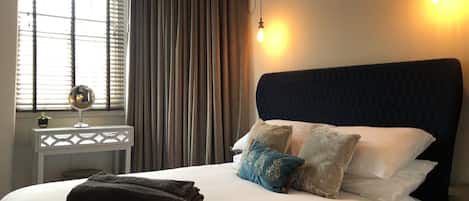 1 slaapkamer, een strijkplank/strijkijzer, gratis wifi, beddengoed
