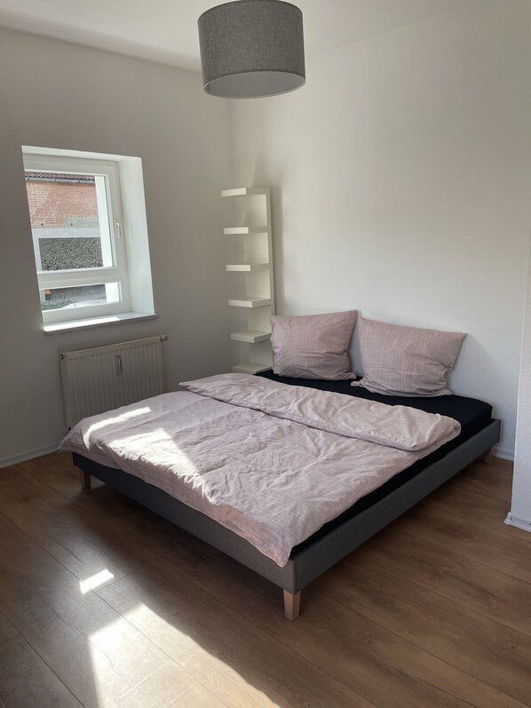 1 bedroom, WiFi, bed sheets - Apartment Falkenberg Pets welcome (Falkenberg)