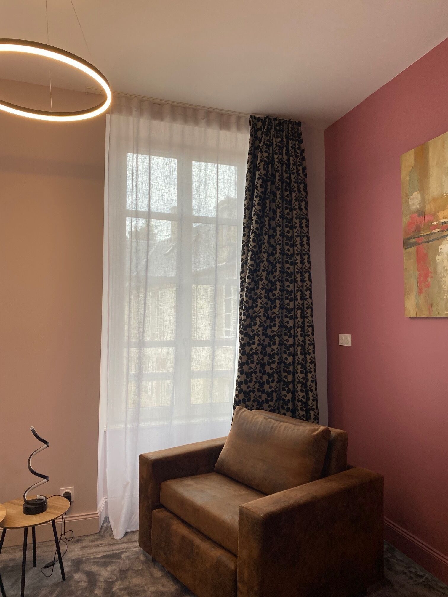 Living area | 90-inch Smart TV with satellite channels, offices