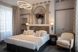 Habitación (Avec vue) | Ropa de cama de alta calidad, minibar, escritorio