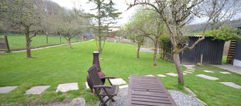 2-bed Cabin Sleeps 4 -small Pets Ok -free Parking