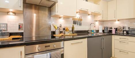 Fridge, microwave, oven, dishwasher