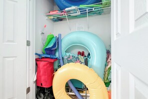 Interior - Sandy Toes & Fishing Poles! (Gulf Shores)