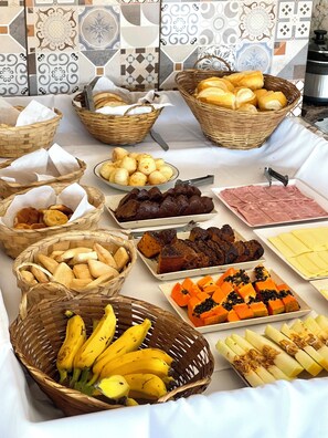 Desayuno buffet incluido todos los días