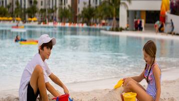 Private beach, beach cabanas, sun loungers, beach towels