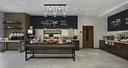 Hampton Inn By Hilton Cornwall