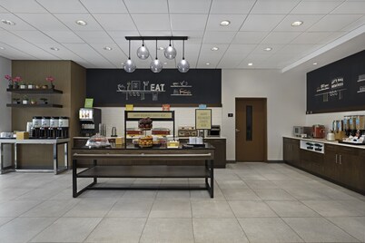 Hampton Inn By Hilton Cornwall