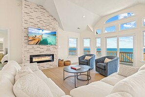 Smart TV, fireplace, DVD player, books