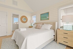 5 habitaciones, tabla de planchar con plancha y cuna de viaje 