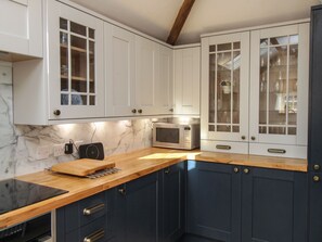 Cottage | Interior