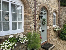 Cottage | Exterior detail