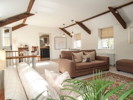 Cottage | Living area