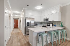 Fridge, microwave, oven, stovetop - "The Hampshire" #406 3 Bedroom Sleeps 6 Gulf View (Rosemary Beach)