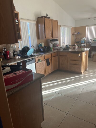 Room 30 minutes away from Coachella