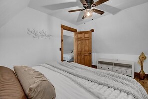 6 bedrooms, free WiFi, bed sheets