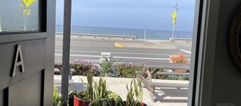 Beachside condo #A with 2bd /2 bath