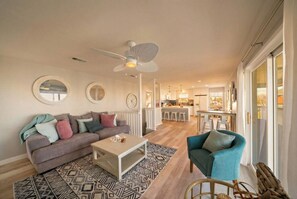 TV connectée, jeux vidéo, livres