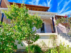 Exterior - Nissaki Anemone Luxury Apartment with Jacuzzi (Nissaki)