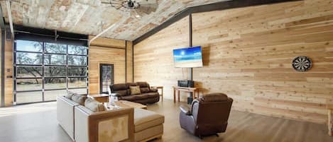 Smart TV, fireplace, table tennis, books