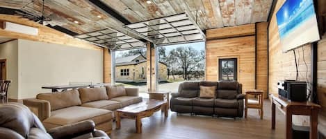 Smart TV, fireplace, table tennis, books