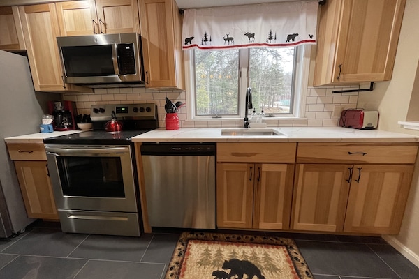 Newly renovated and stocked kitchen