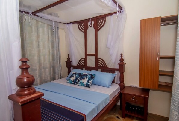 1 chambre, bureau, fer et planche à repasser, Wi-Fi gratuit