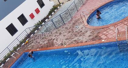 2 bedroom townhouse with pool, Gym and 24/7 power