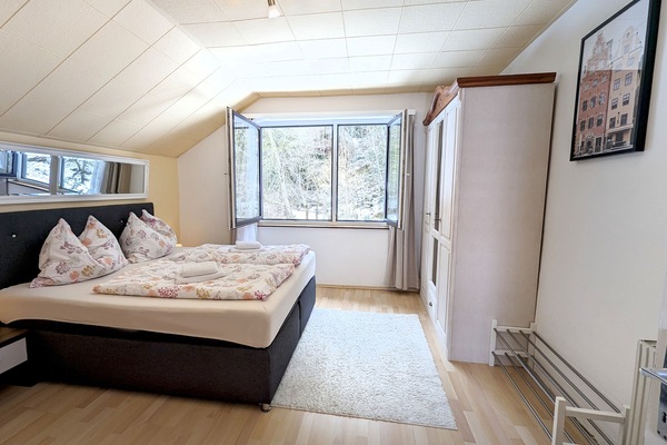 1 bedroom, iron/ironing board, travel crib, free WiFi