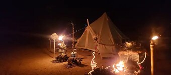 ROMANTIC, CASINO CHA-CHING TSIDUN-SREGNIWS & Glamping