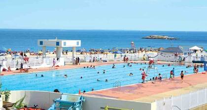 Spacious Oceanview Villa (Sleeps 22)