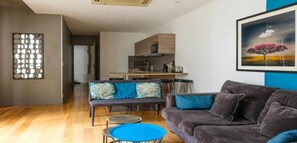 Smart TV, DVD player, books