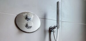 Shower, soap, shampoo, toilet paper