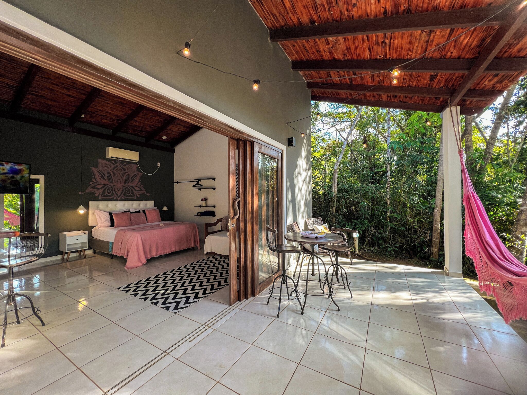 TV de tela plana 38 polegadas com canais digitais, TV