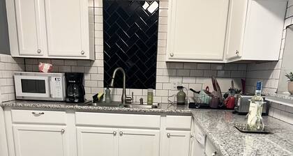 2bed/bath lovely condo in the middle of Lafayette