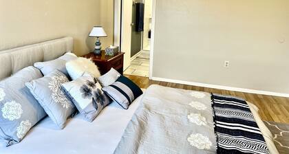 2bed/bath lovely condo in the middle of Lafayette