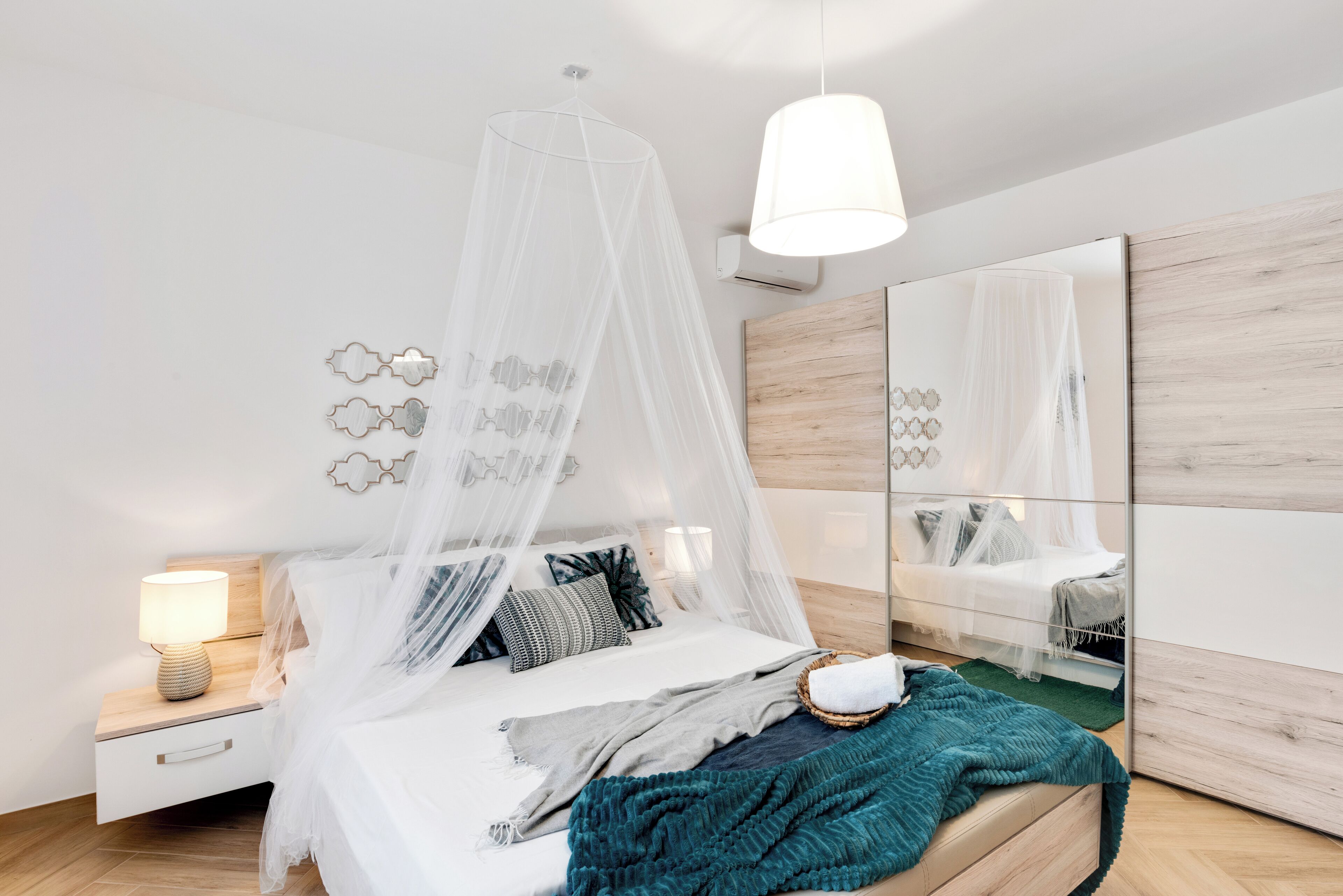 2 habitaciones, tabla de planchar con plancha y wifi gratis 