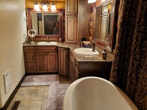 Bathtub, hair dryer, towels