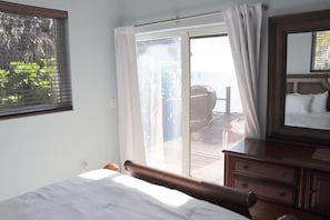 3 slaapkamers, een strijkplank/strijkijzer, reisbedje, wifi