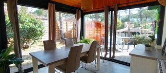 HOLIDAY HOME CLOSE TO BEACH AND POOL