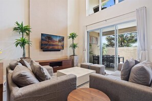 TV - 4 Bedroom/ 4.5 Bathroom Magic Village (3245 BV) (Kissimmee)