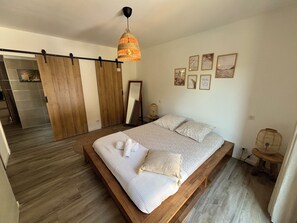 4 Schlafzimmer, Reisekinderbett, kostenloses WLAN, Bettwäsche