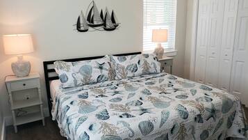 1 bedroom, desk, iron/ironing board, free WiFi