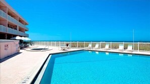 Imagen sin descripción, 3 de 50, botón