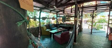 Tägliches inbegriffenes einheimisches Frühstück