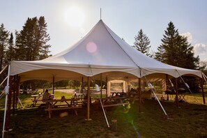Living area - Hôtel UNIQ - Domaine Saint-Bernard (Mont-Tremblant)