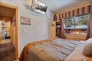 Unclassified image, 2 of 31, button