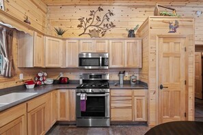 Unclassified image, 5 of 31, button - Riverfront Retreat (Cabin 100) (Greer)