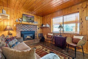 Unclassified image, 2 of 9, button